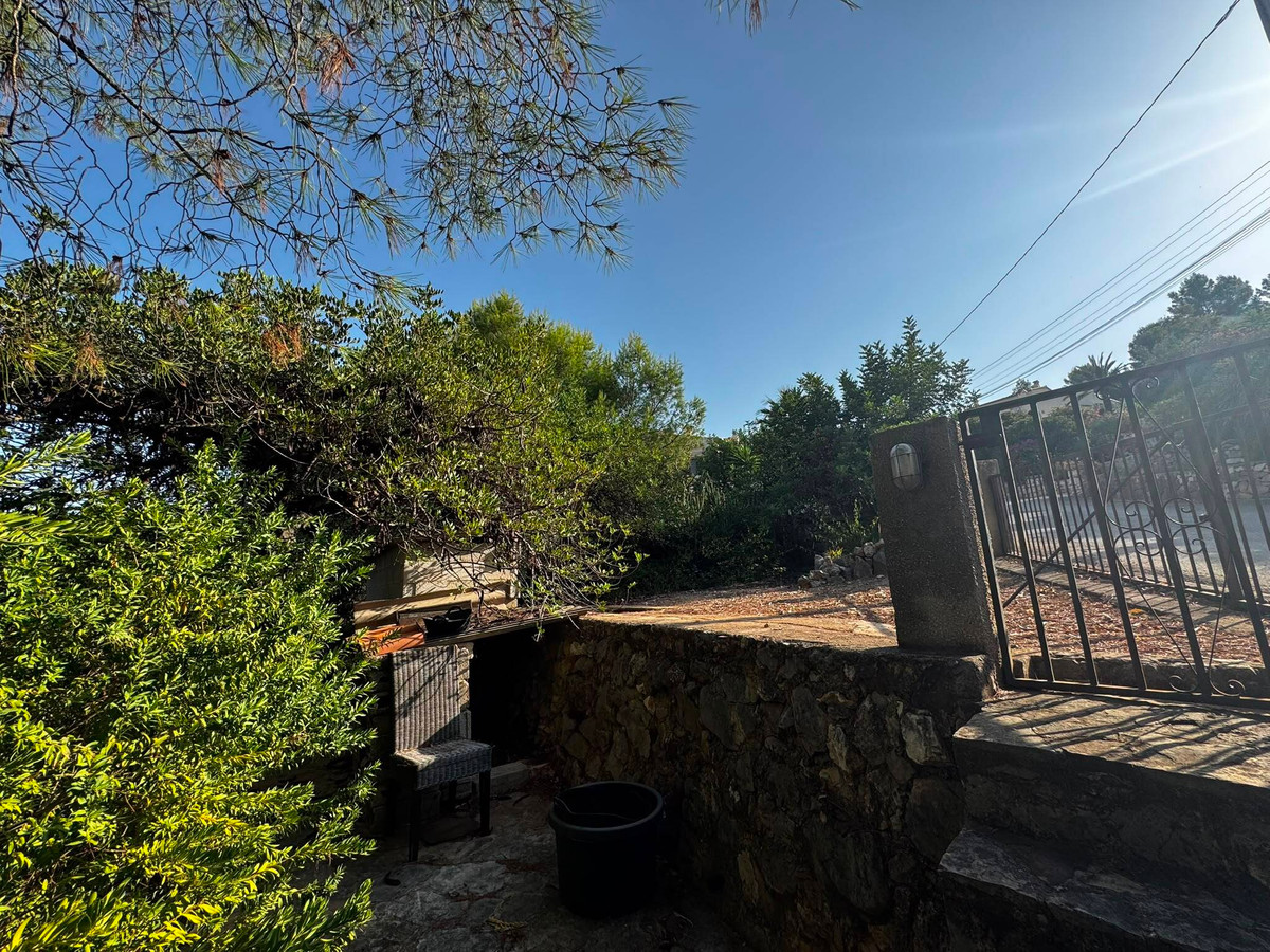 2 Bed Townhouse for sale in Orba Costa Blanca, Alicante, Spain
