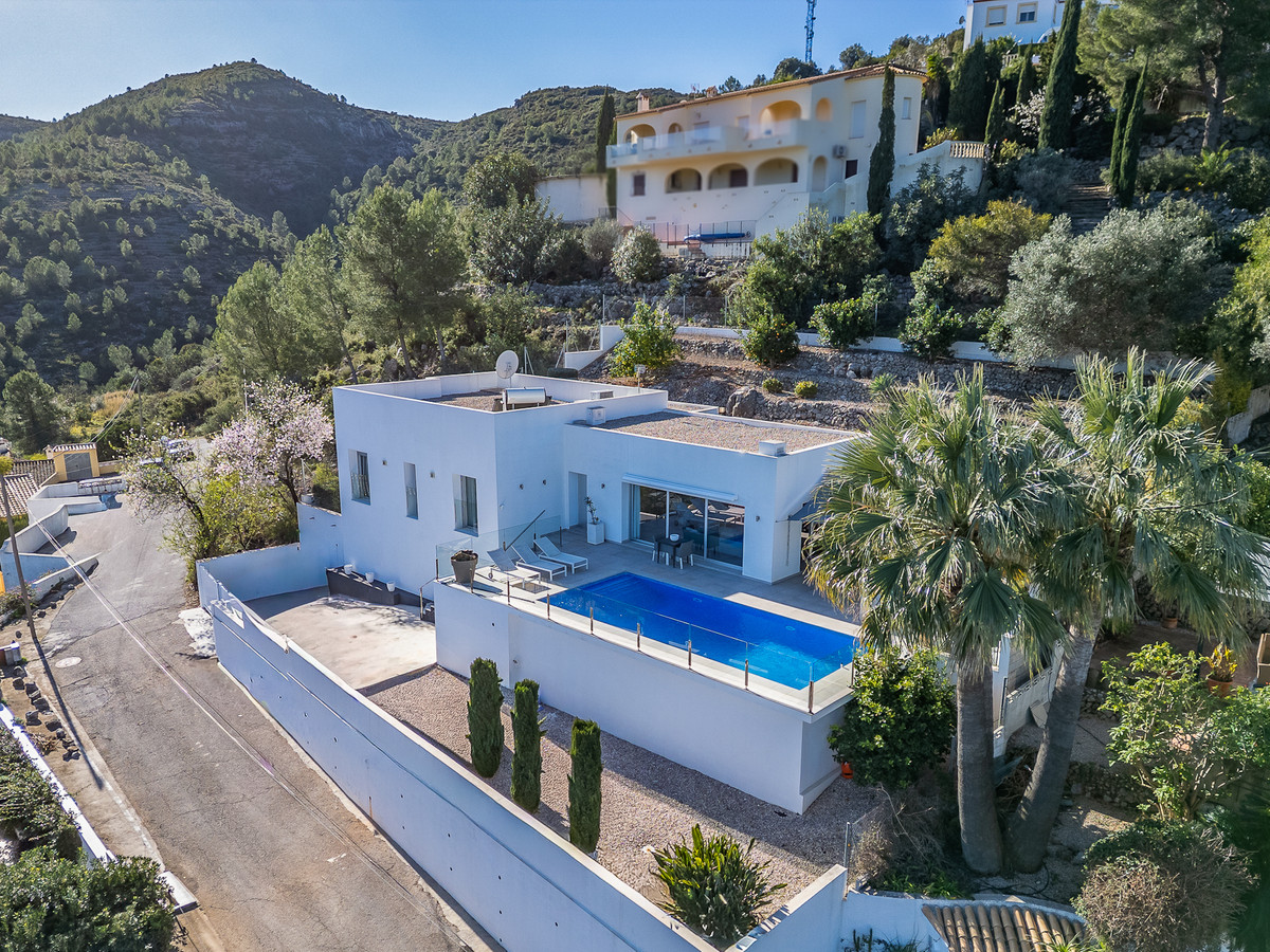 3 Bed Townhouse for sale in Orba Costa Blanca, Alicante, Spain