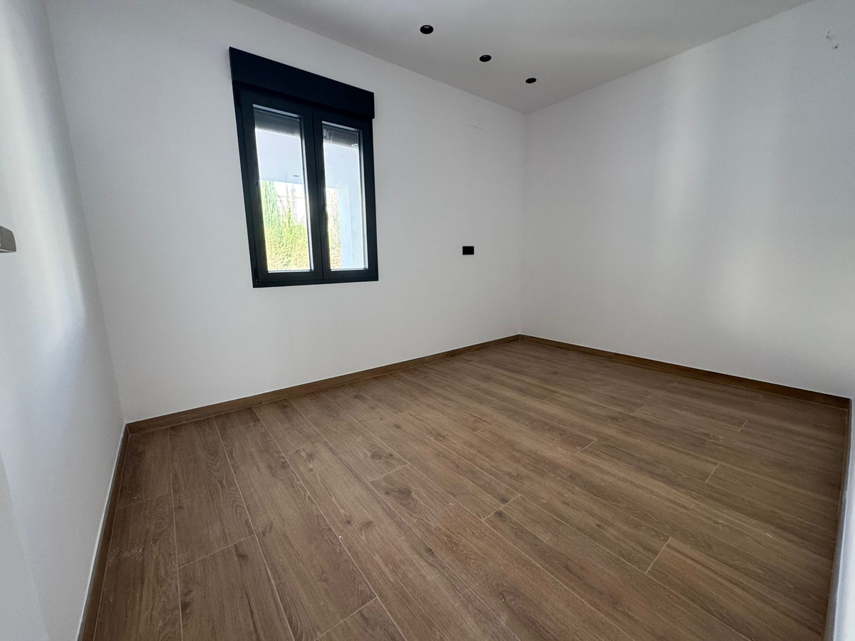 Se vende Villa - Chalet de 3 dormitorios en Costa Blanca, Alicante, España