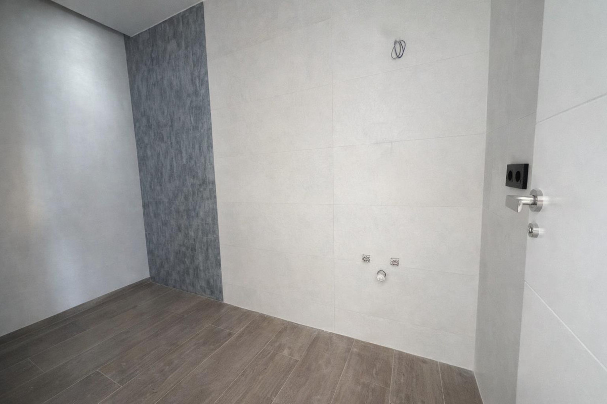 Se vende Villa - Chalet de 3 dormitorios en Costa Blanca, Alicante, España
