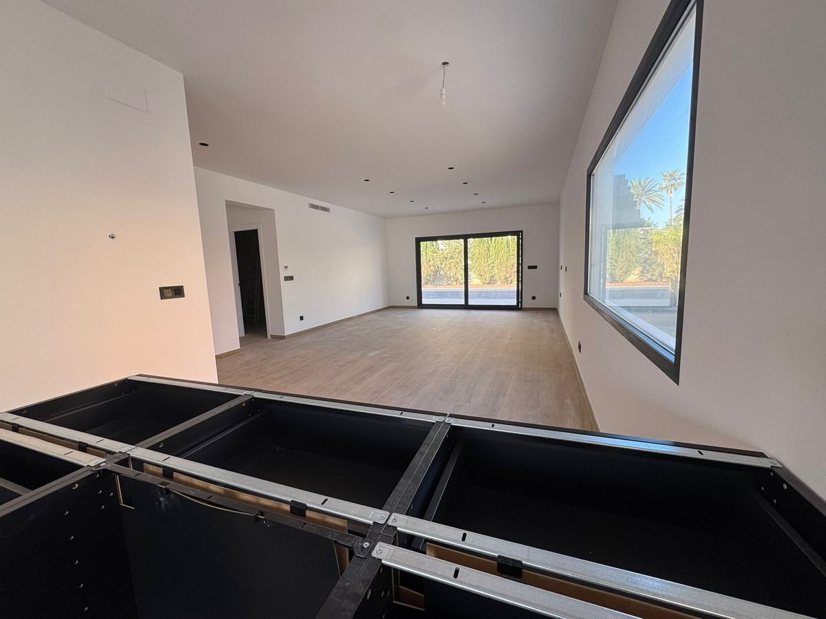 Se vende Villa - Chalet de 3 dormitorios en Costa Blanca, Alicante, España
