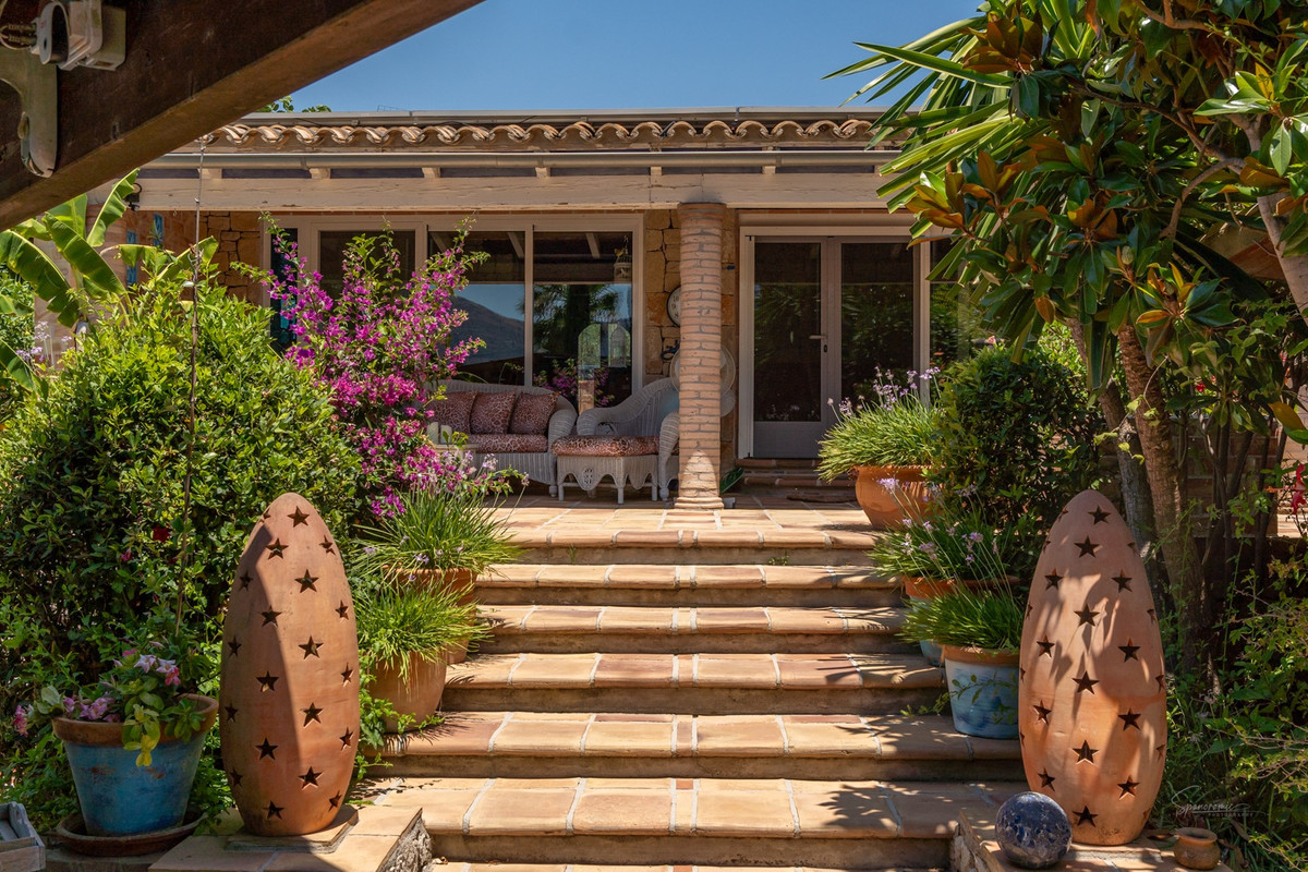 3 Bed Townhouse for sale in Murla Costa Blanca, Alicante, Spain