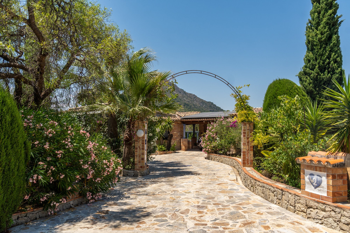 3 Bed Townhouse for sale in Murla Costa Blanca, Alicante, Spain