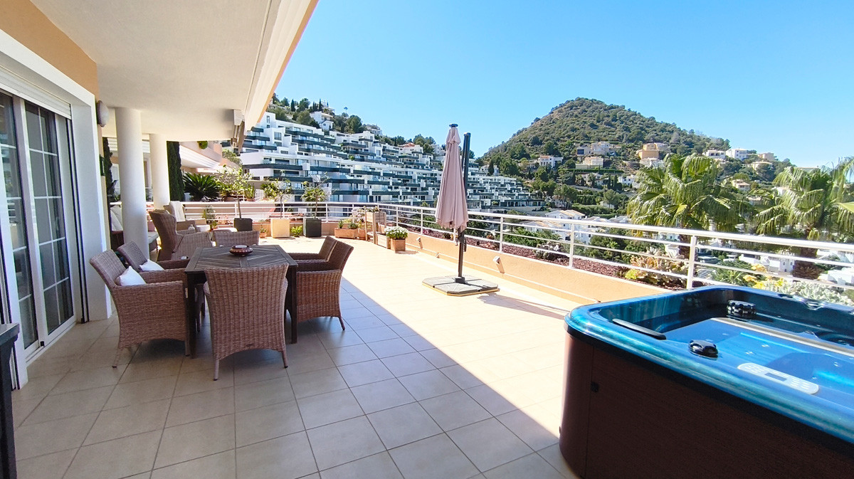 2 Bed Apartment for sale in La Sella Golf Costa Blanca, Alicante, Spain