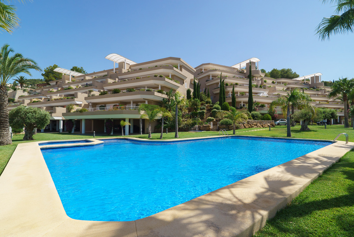 2 Bed Apartment for sale in La Sella Golf Costa Blanca, Alicante, Spain