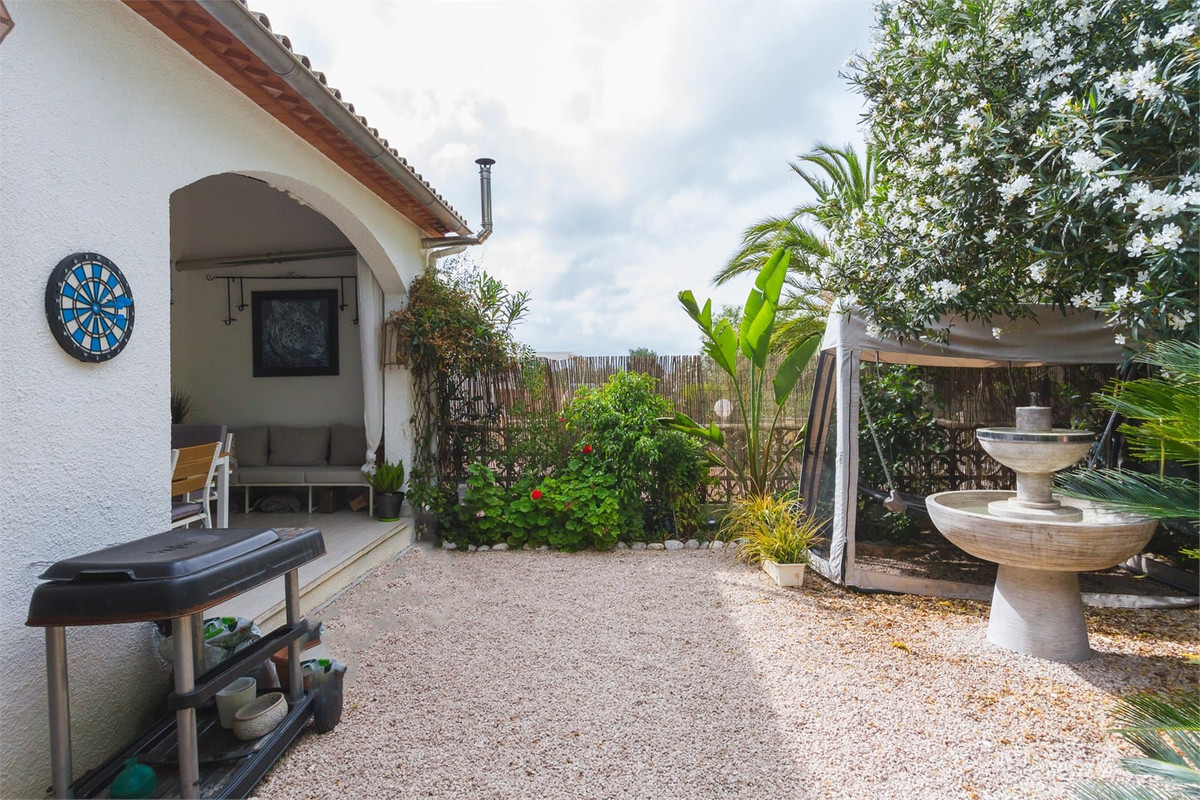 3 Bed Townhouse for sale in Pedreguer Costa Blanca, Alicante, Spain
