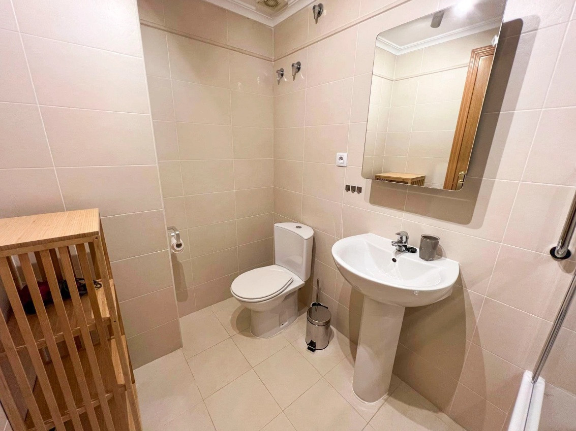 Se vende Apartamento Planta Media de 3 dormitorios en Costa Blanca, Alicante, España