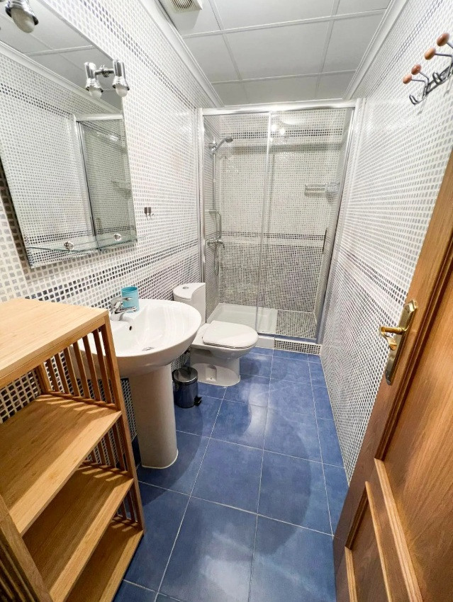 Se vende Apartamento Planta Media de 3 dormitorios en Costa Blanca, Alicante, España
