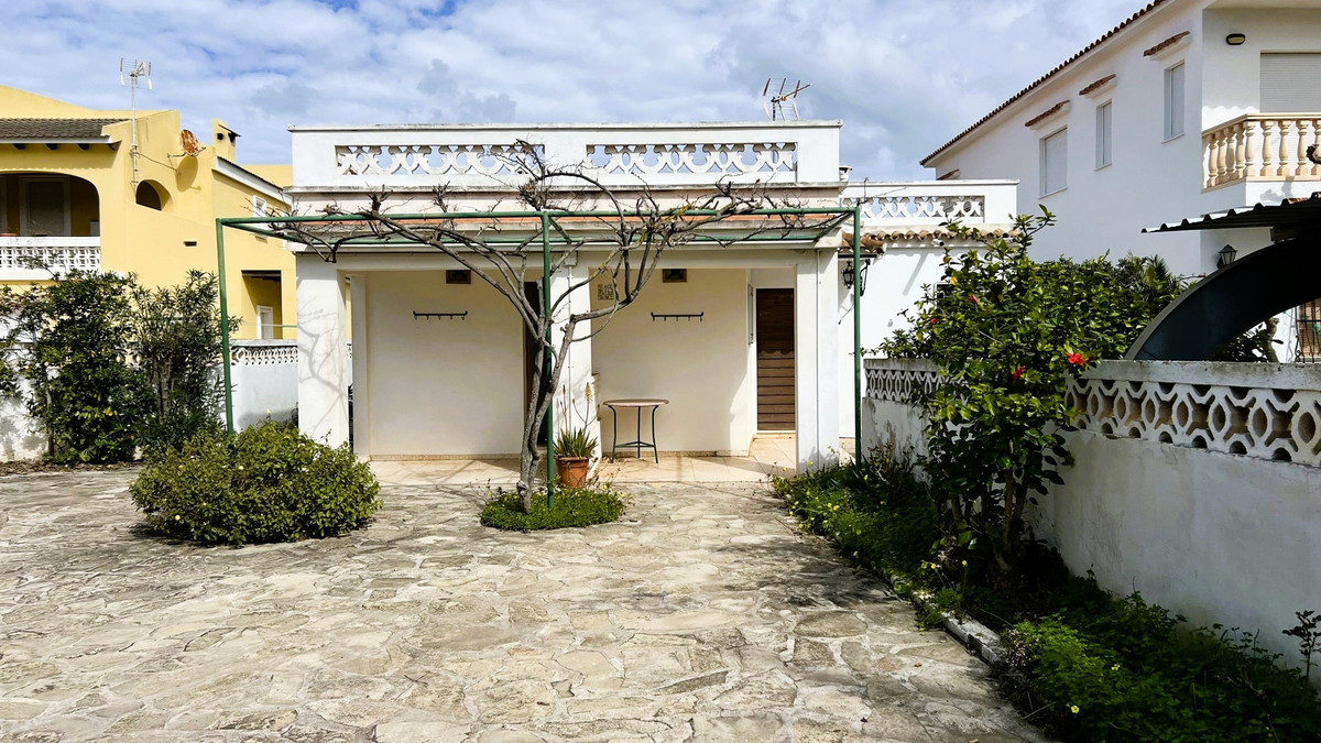 6 Bed Townhouse for sale in Denia Costa Blanca, Alicante, Spain