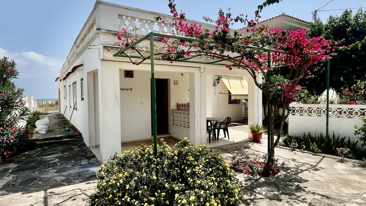 6 Bed Townhouse for sale in Denia Costa Blanca, Alicante, Spain