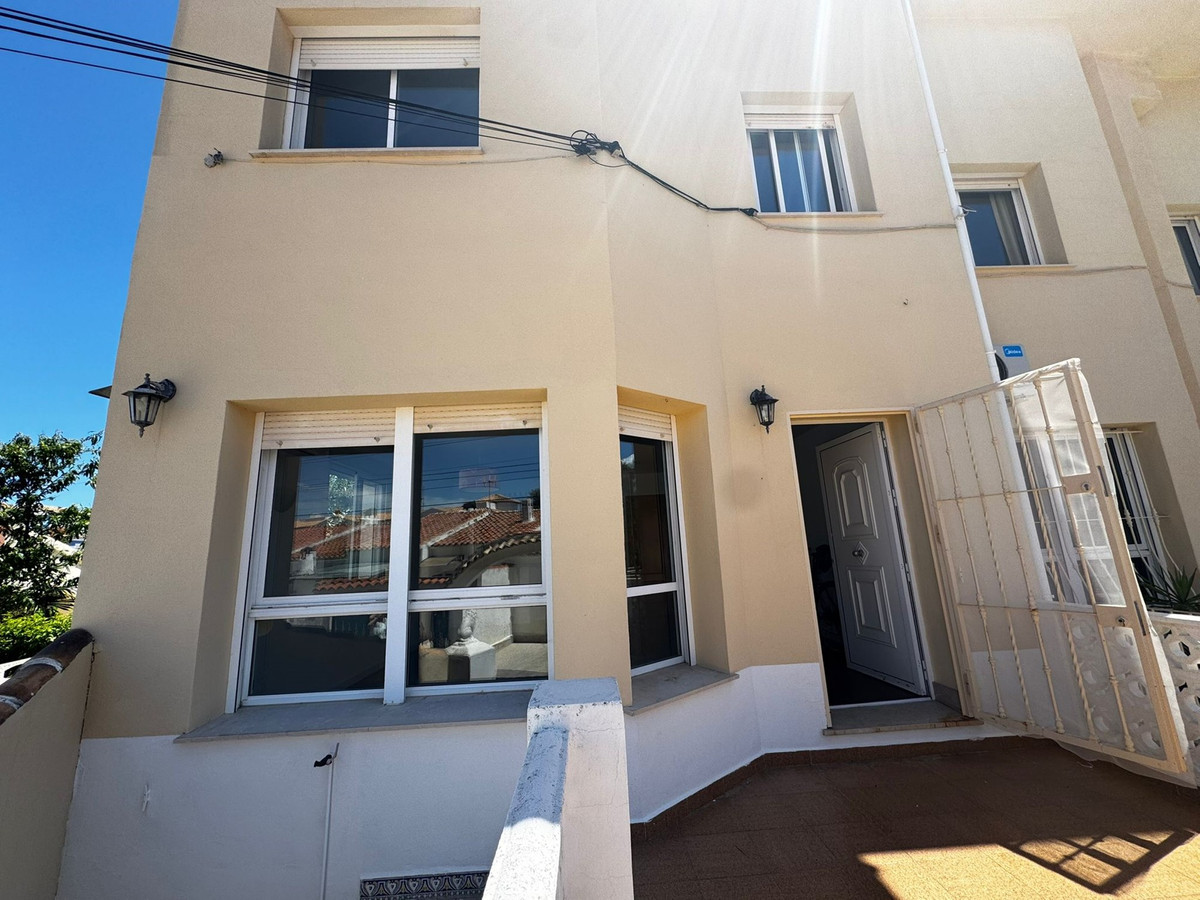 3 Bed Townhouse for sale in Els Poblets Costa Blanca, Alicante, Spain