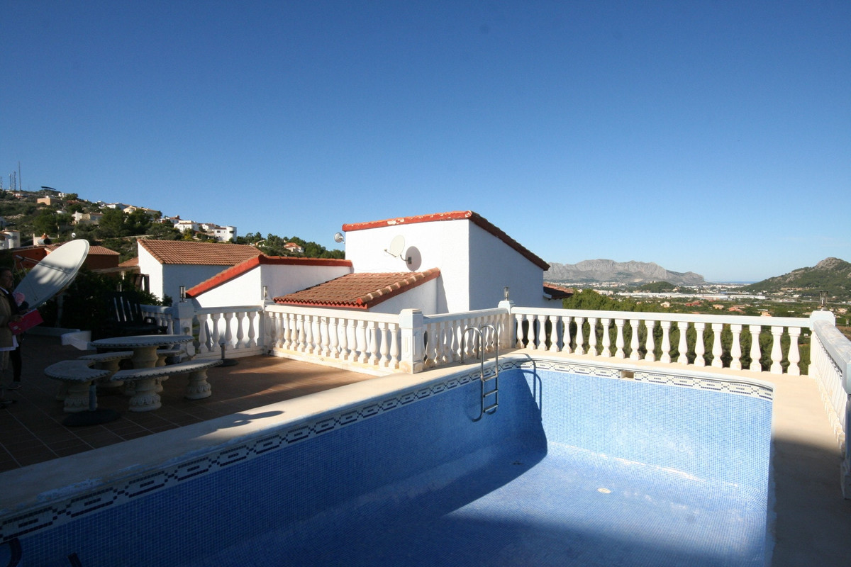 Se vende Villa - Chalet de 4 dormitorios en Costa Blanca, Alicante, España