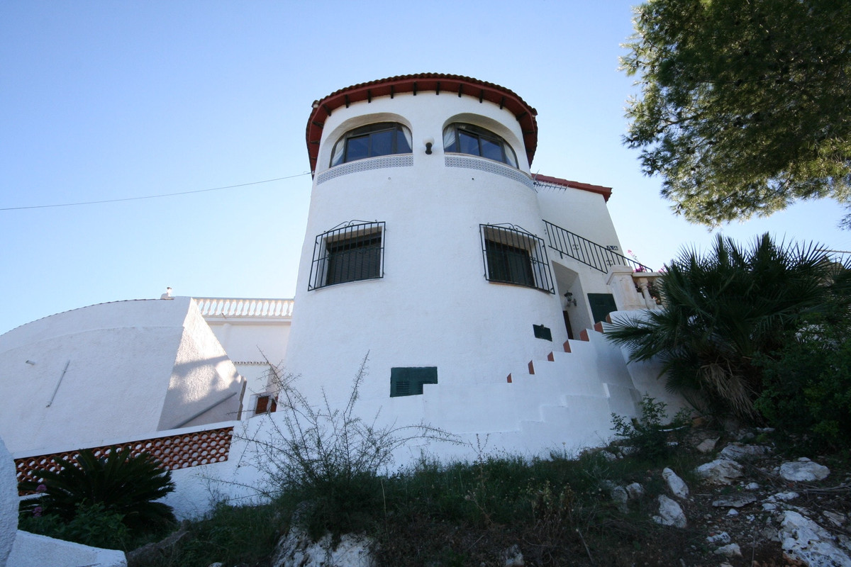 Se vende Villa - Chalet de 4 dormitorios en Costa Blanca, Alicante, España