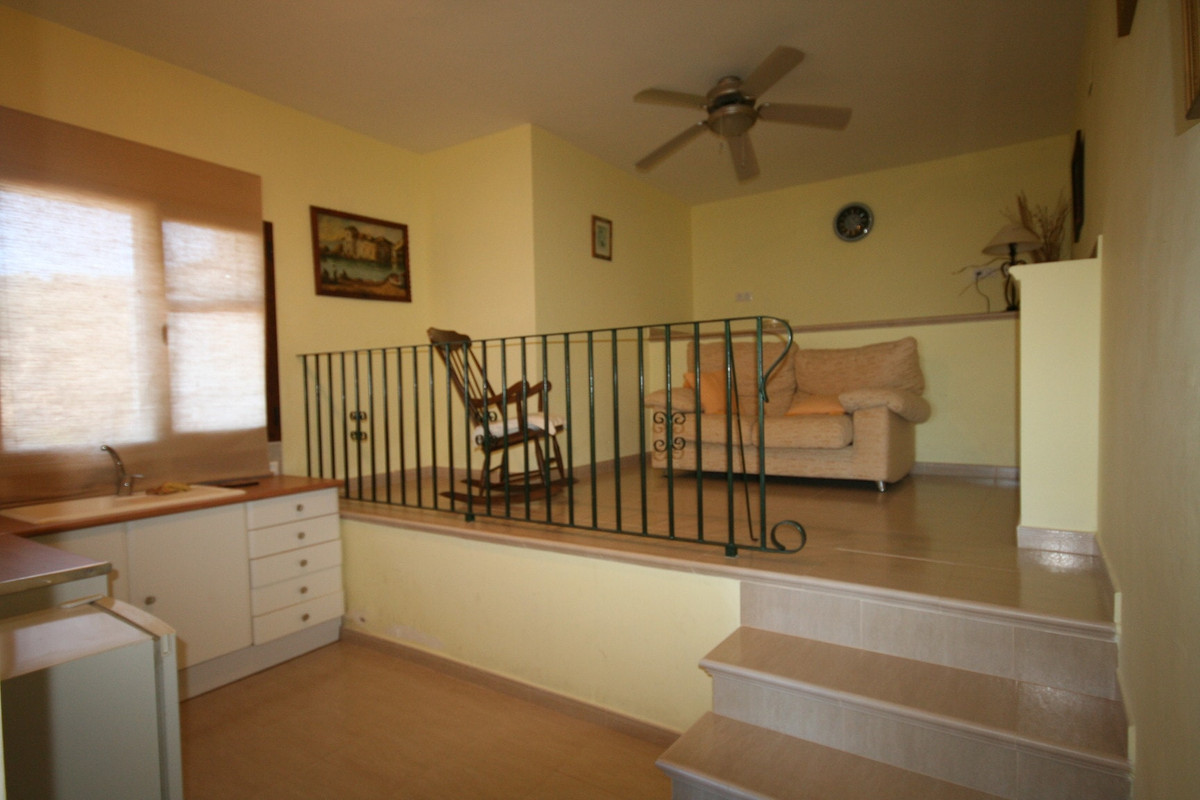 Se vende Villa - Chalet de 4 dormitorios en Costa Blanca, Alicante, España