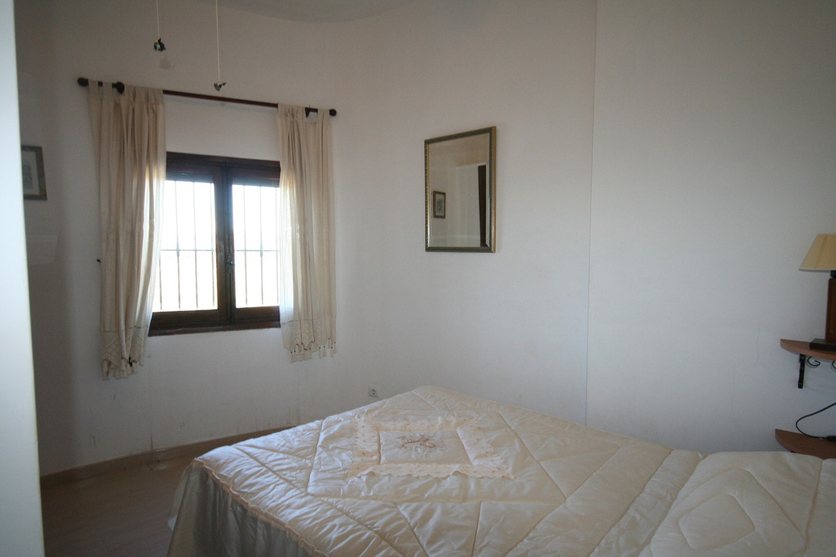 Se vende Villa - Chalet de 4 dormitorios en Costa Blanca, Alicante, España