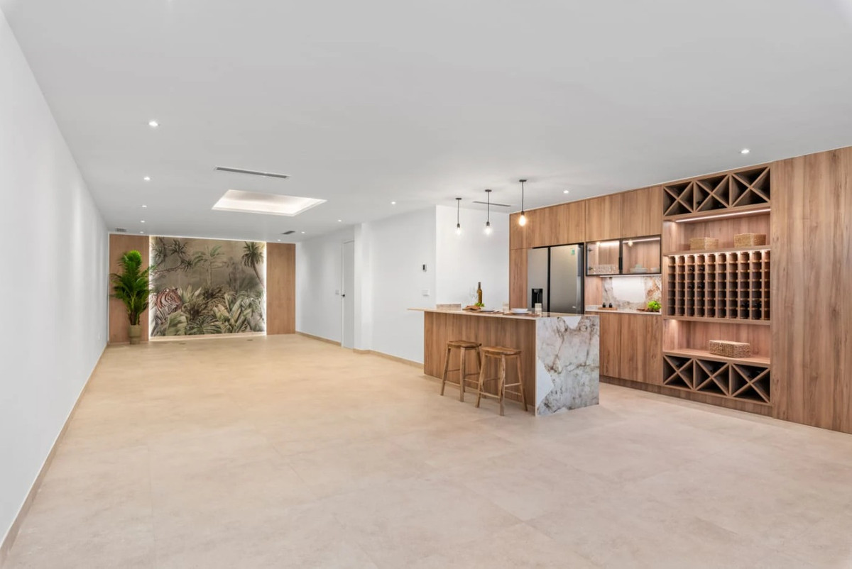4 Bed Townhouse for sale in Polop Costa Blanca, Alicante, Spain