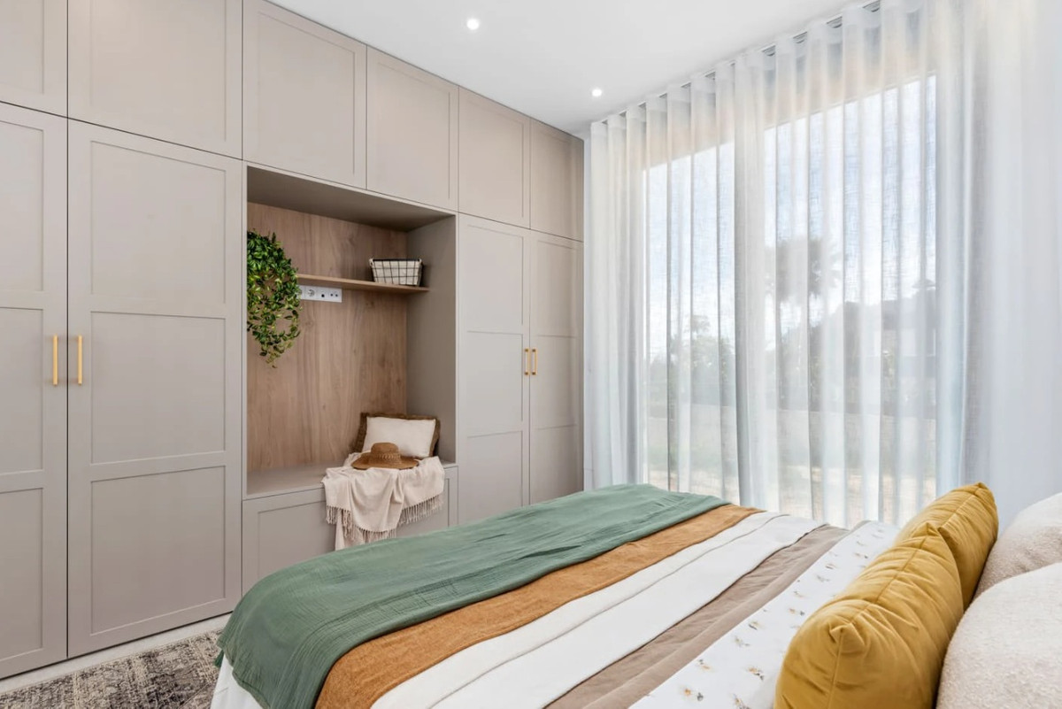 4 Bed Townhouse for sale in Polop Costa Blanca, Alicante, Spain
