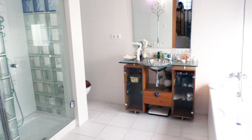 4 Bed Townhouse for sale in Pedreguer Costa Blanca, Alicante, Spain