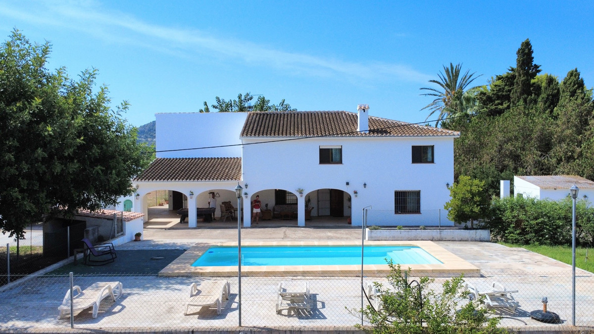 7 Bed Townhouse for sale in La Xara Costa Blanca, Alicante, Spain