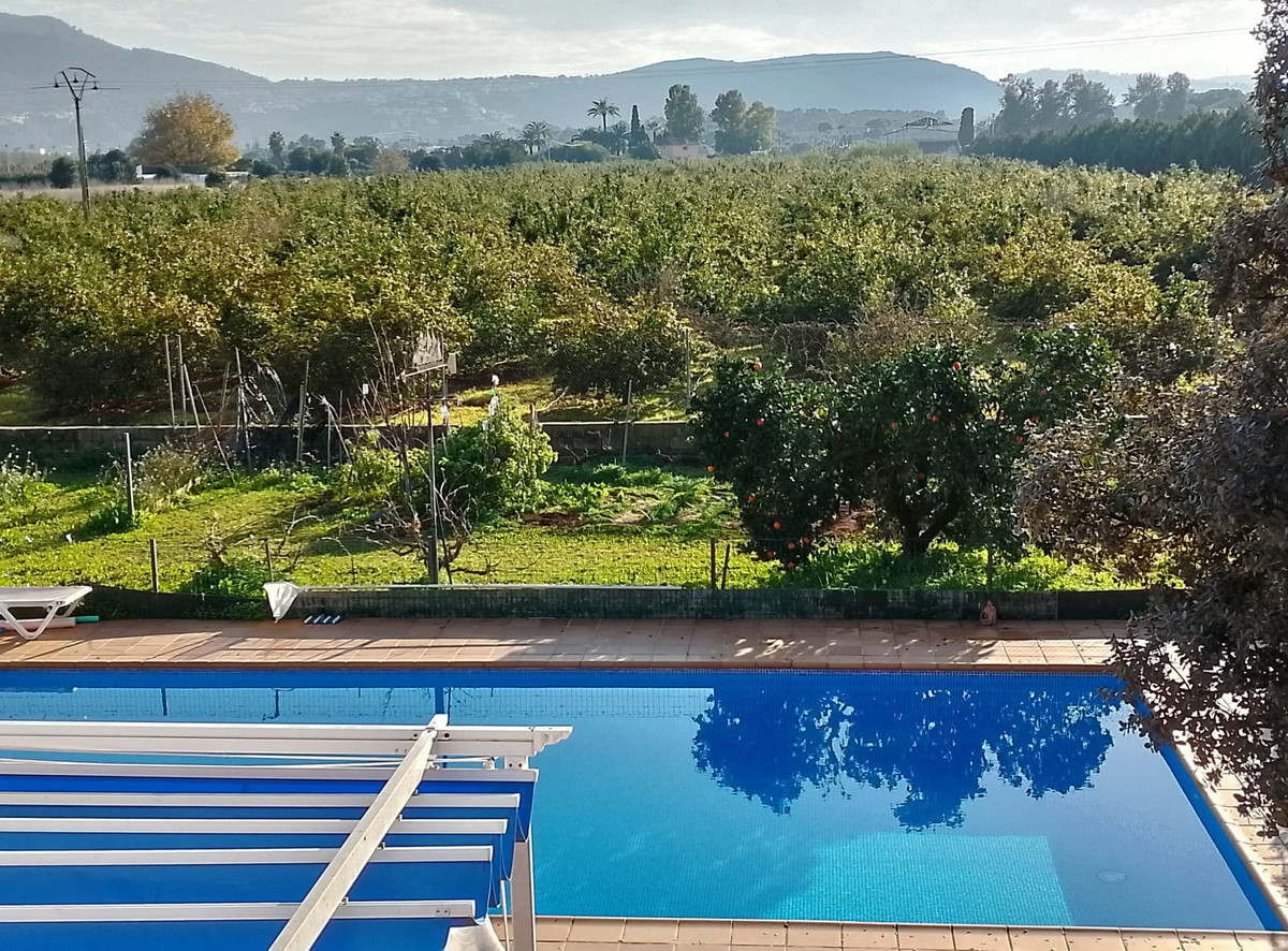 Se vende Villa - Chalet de 4 dormitorios en Costa Blanca, Alicante, España