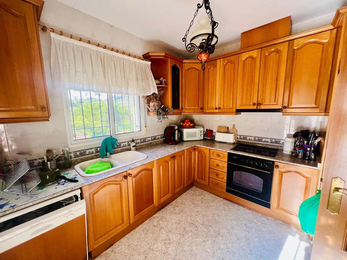 4 Bed Townhouse for sale in Beniarbeig Costa Blanca, Alicante, Spain