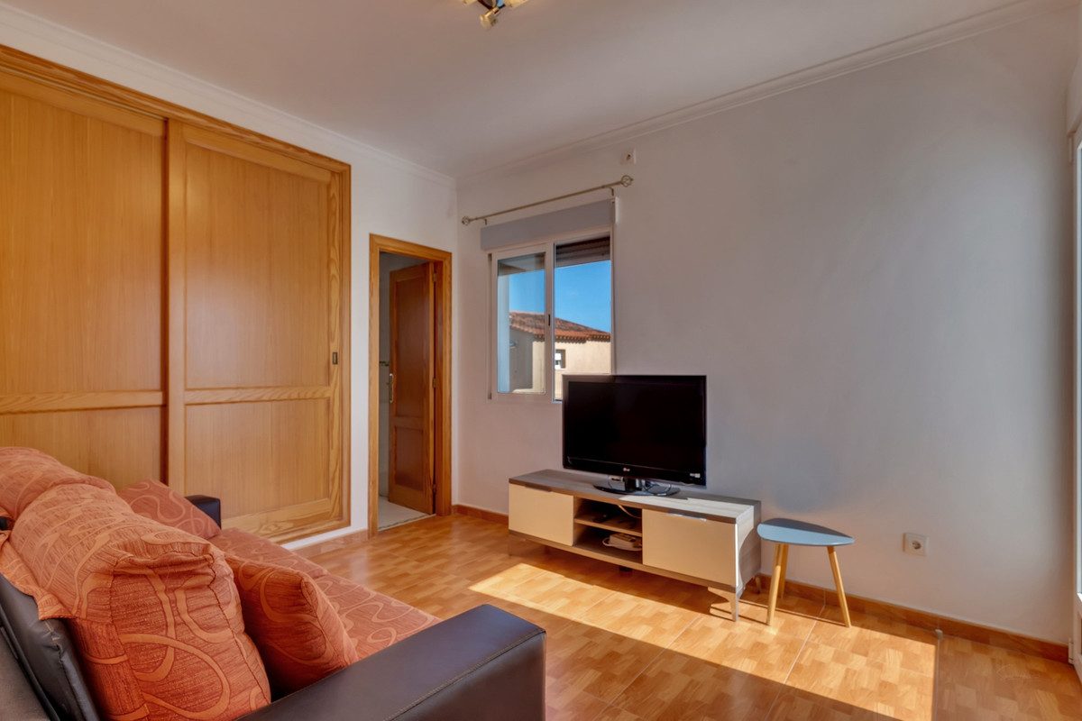 Se vende Villa - Chalet de 4 dormitorios en Costa Blanca, Alicante, España