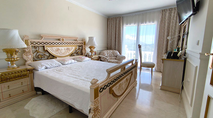6 Bed Townhouse for sale in La Sella Golf Costa Blanca, Alicante, Spain