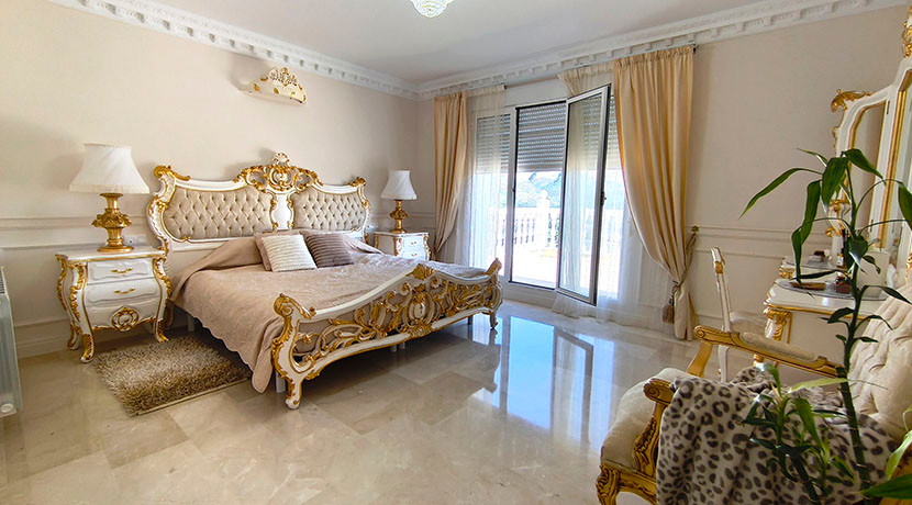 6 Bed Townhouse for sale in La Sella Golf Costa Blanca, Alicante, Spain