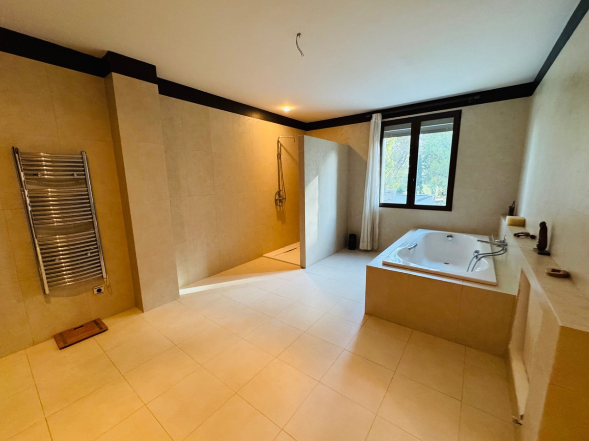 7 Bed Townhouse for sale in Denia Costa Blanca, Alicante, Spain