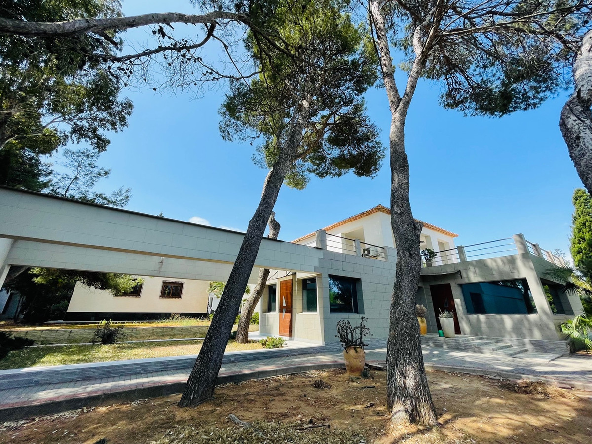 7 Bed Townhouse for sale in Denia Costa Blanca, Alicante, Spain