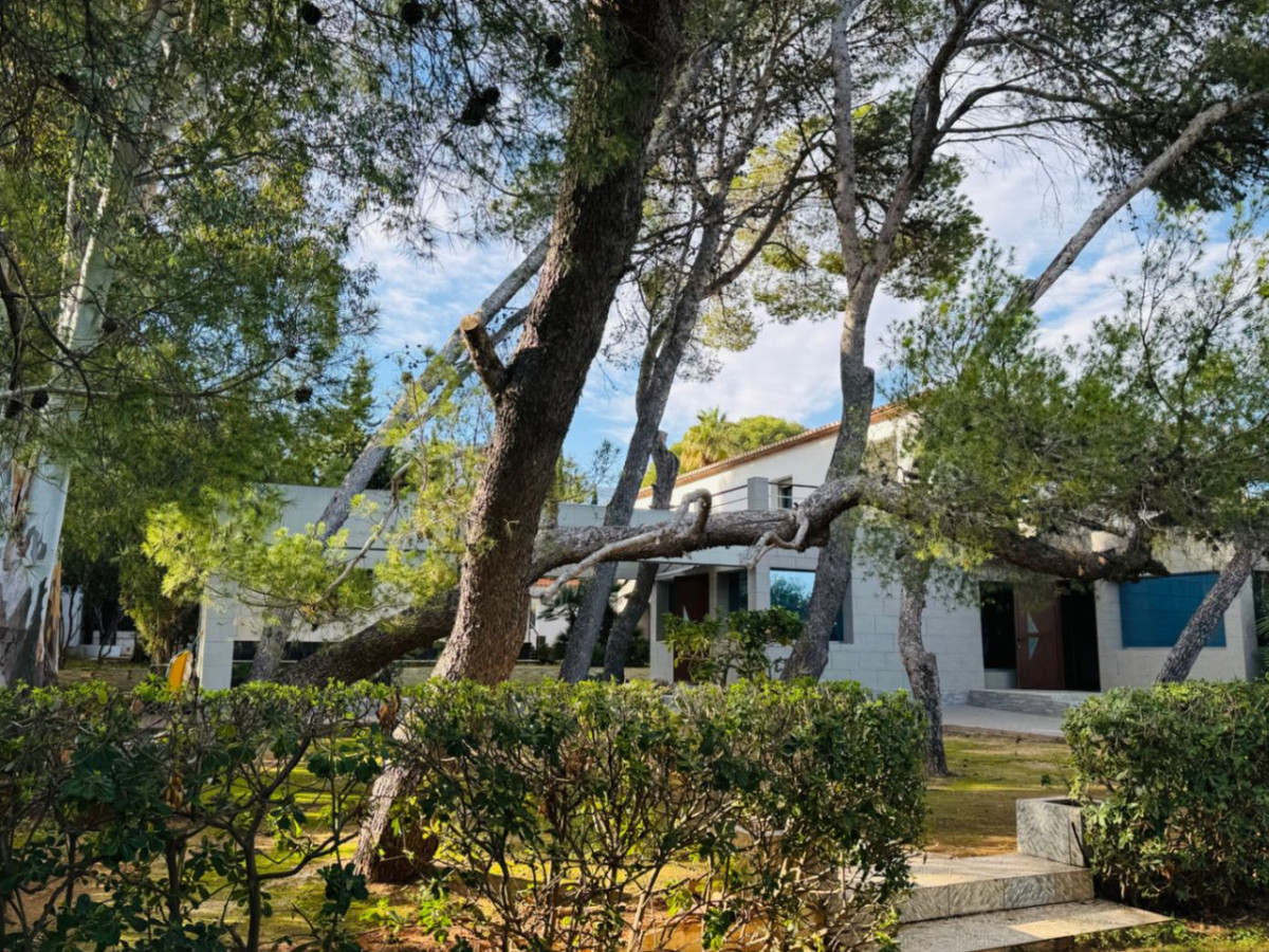 7 Bed Townhouse for sale in Denia Costa Blanca, Alicante, Spain