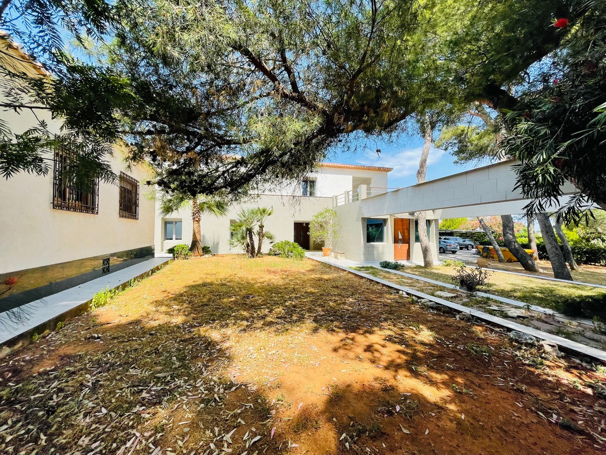 7 Bed Townhouse for sale in Denia Costa Blanca, Alicante, Spain