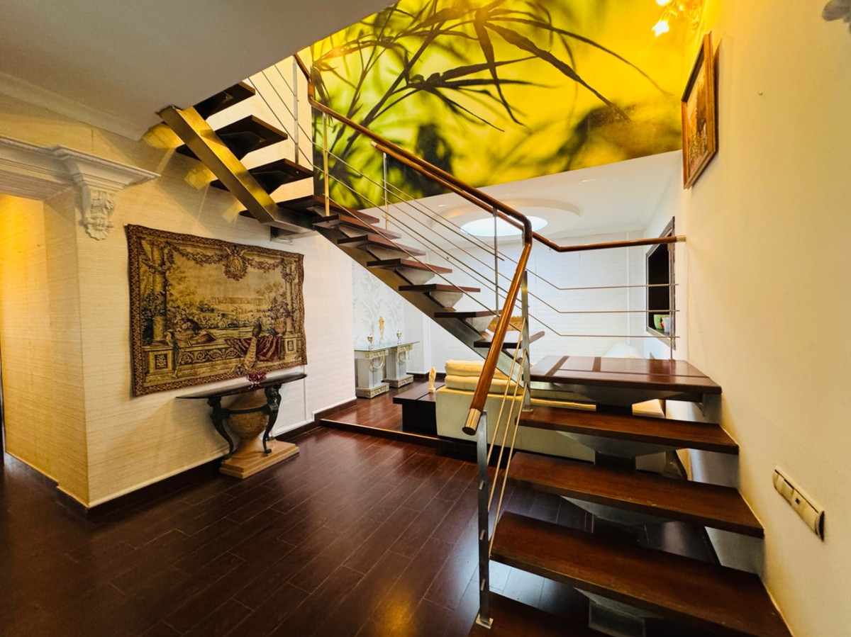 7 Bed Townhouse for sale in Denia Costa Blanca, Alicante, Spain