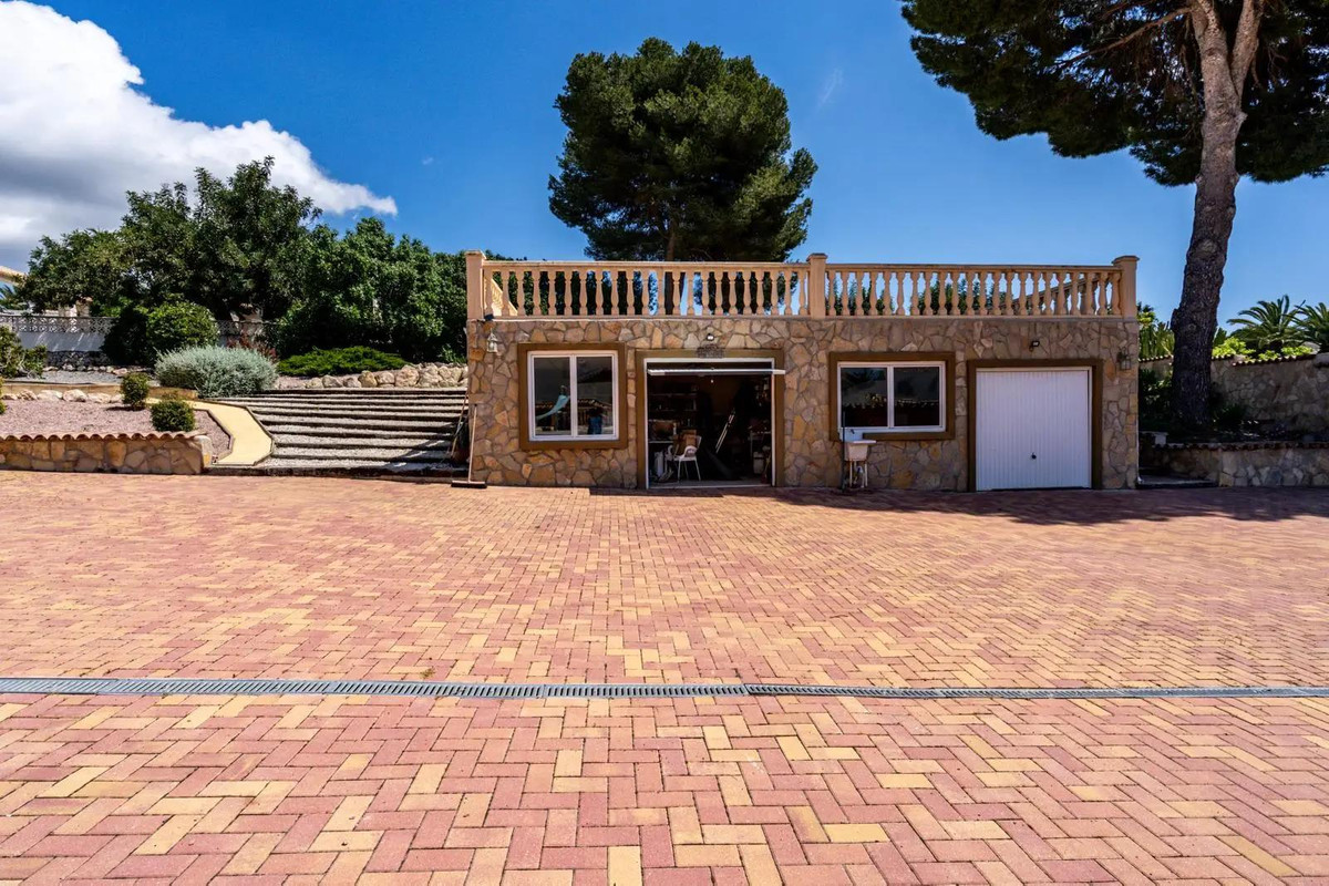 7 Bed Townhouse for sale in Moraira Costa Blanca, Alicante, Spain