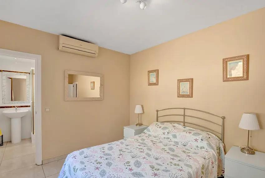 7 Bed Townhouse for sale in Moraira Costa Blanca, Alicante, Spain