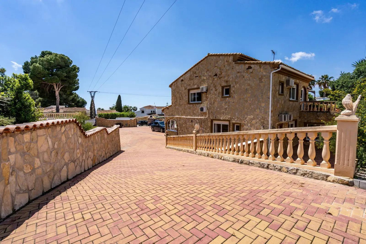 7 Bed Townhouse for sale in Moraira Costa Blanca, Alicante, Spain