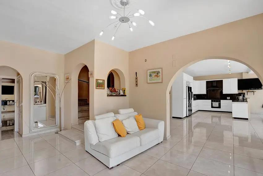 7 Bed Townhouse for sale in Moraira Costa Blanca, Alicante, Spain