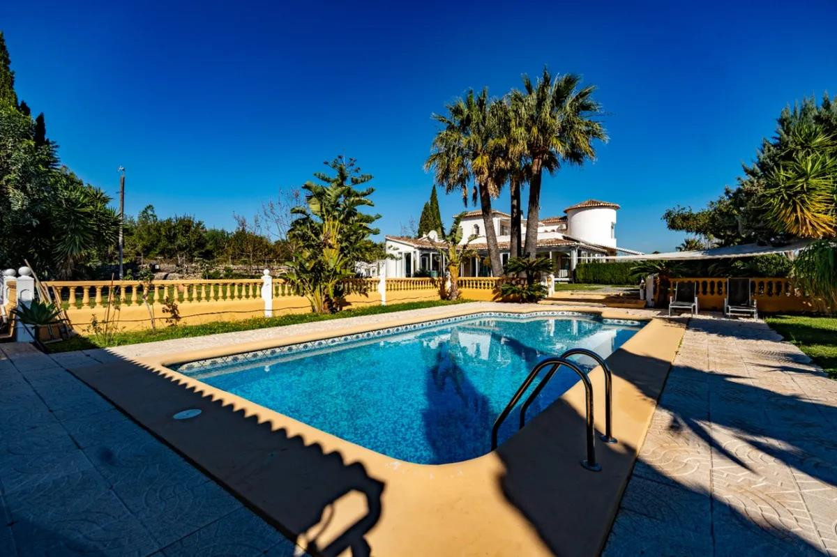 4 Bed Townhouse for sale in La Sella Golf Costa Blanca, Alicante, Spain