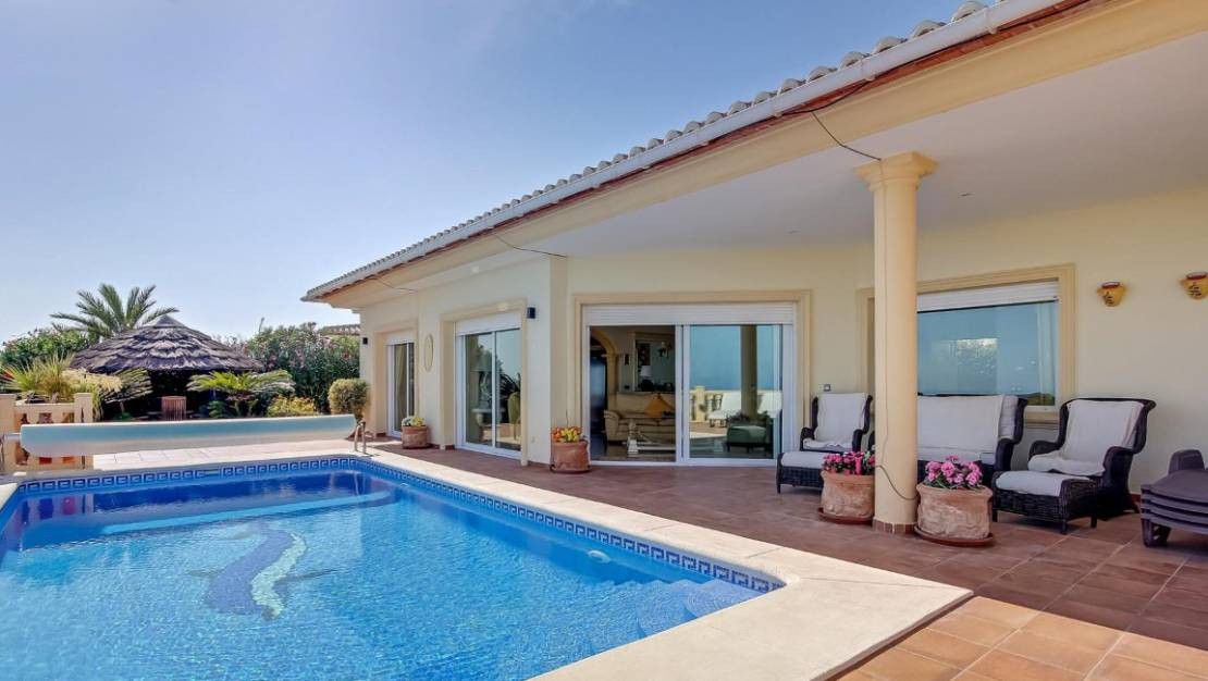 Se vende Villa - Chalet de 4 dormitorios en Costa Blanca, Alicante, España