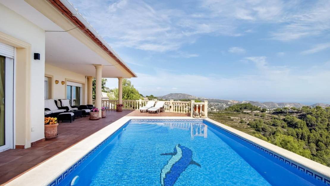 Se vende Villa - Chalet de 4 dormitorios en Costa Blanca, Alicante, España