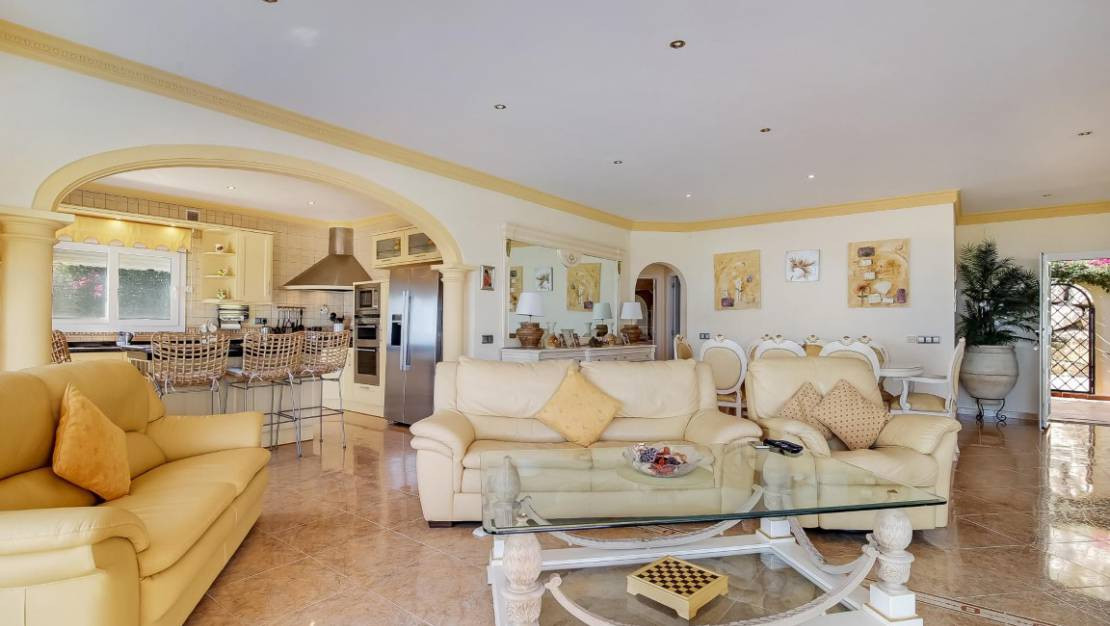 Se vende Villa - Chalet de 4 dormitorios en Costa Blanca, Alicante, España