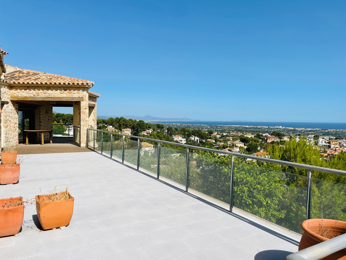 Se vende Villa - Chalet de 5 dormitorios en Costa Blanca, Alicante, España