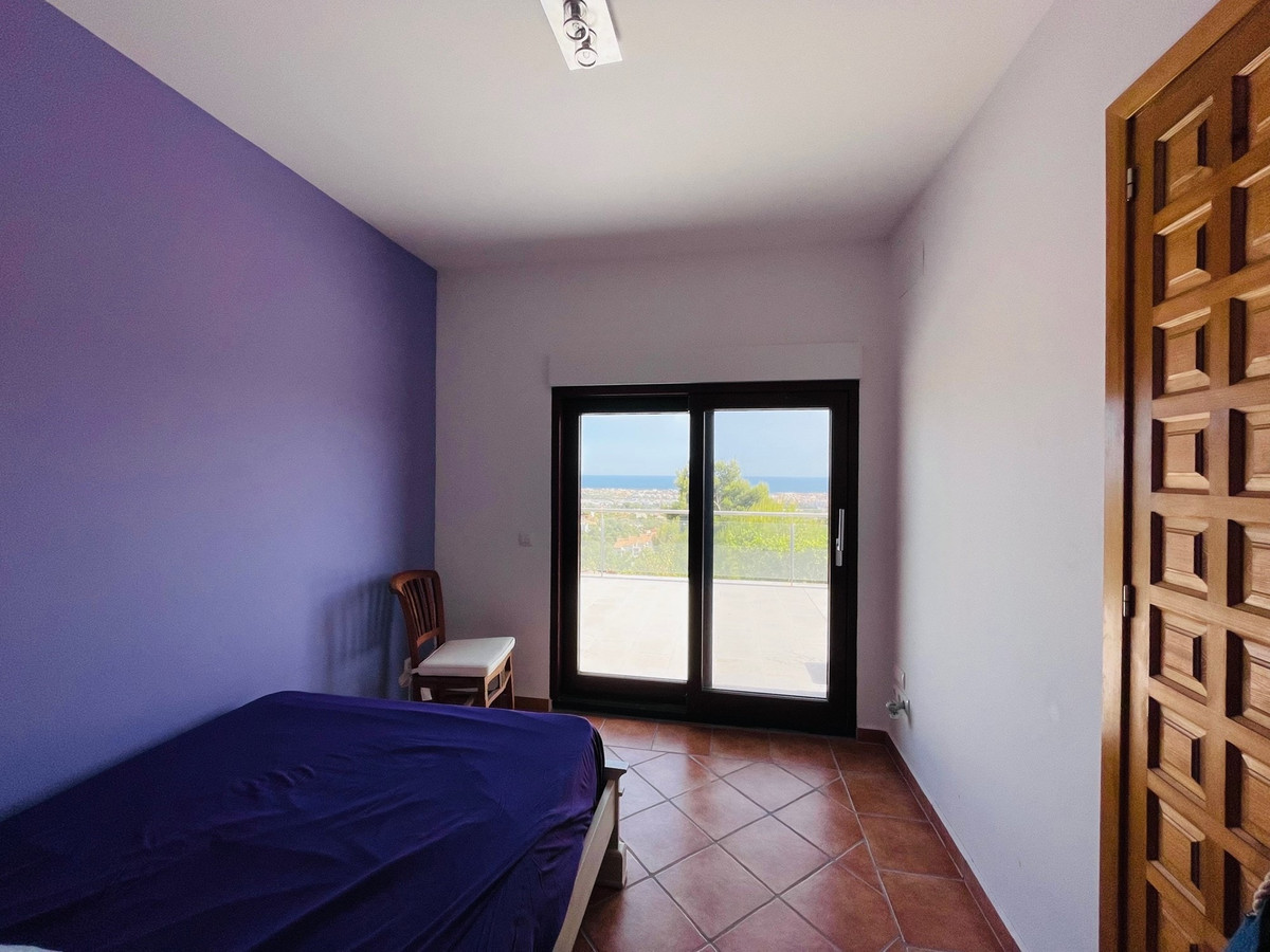 Se vende Villa - Chalet de 5 dormitorios en Costa Blanca, Alicante, España