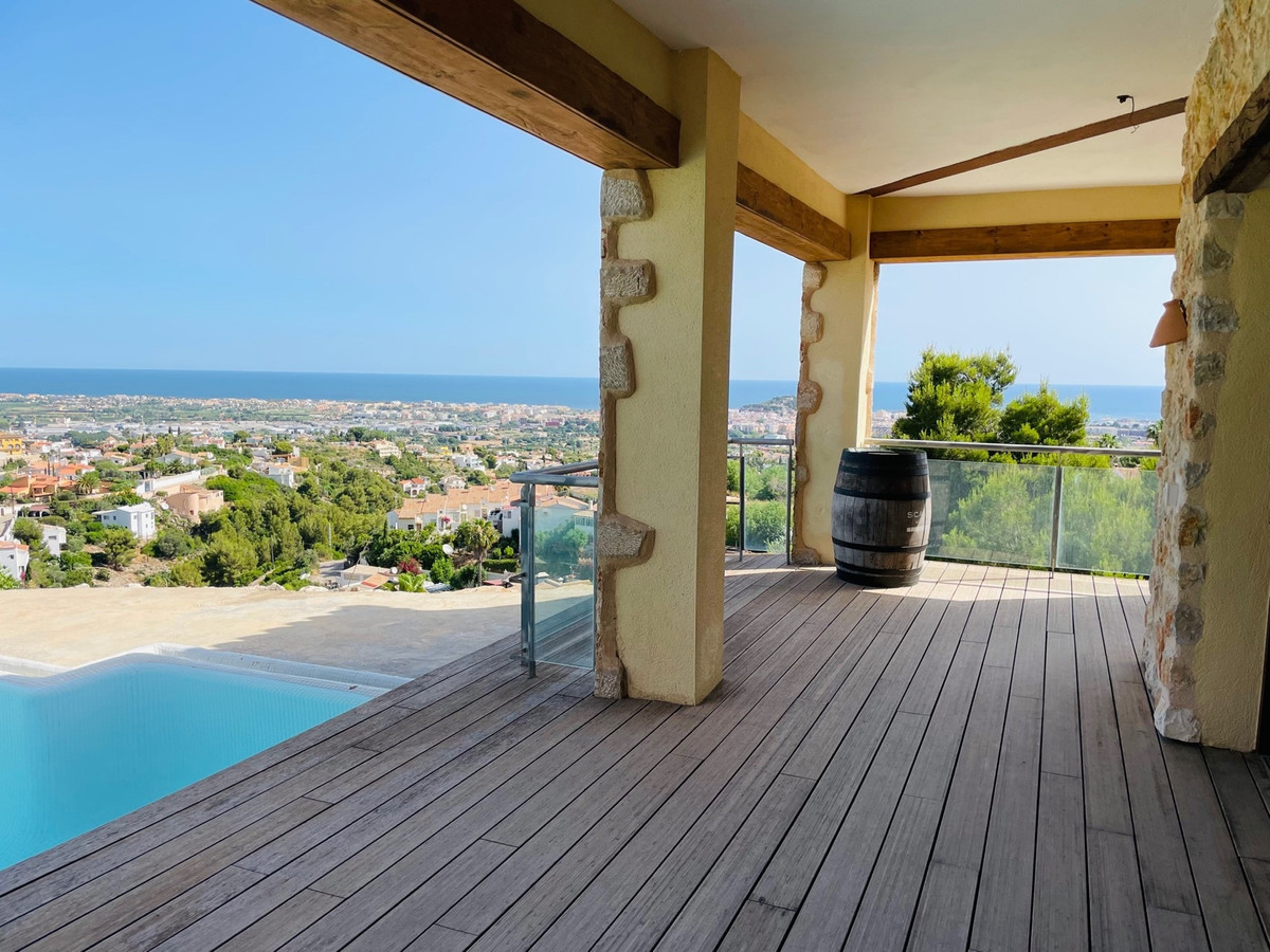 Se vende Villa - Chalet de 5 dormitorios en Costa Blanca, Alicante, España