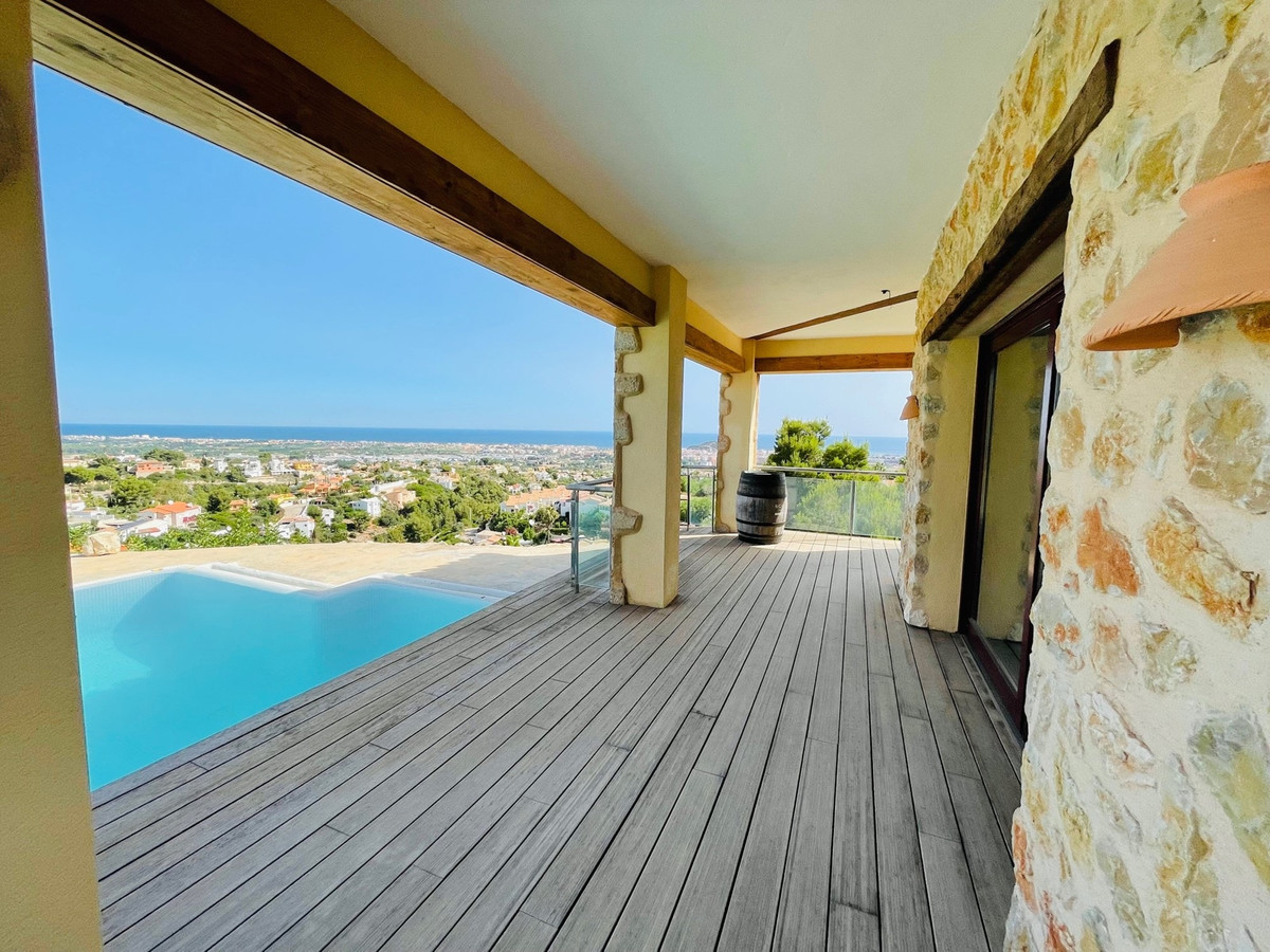 Se vende Villa - Chalet de 5 dormitorios en Costa Blanca, Alicante, España