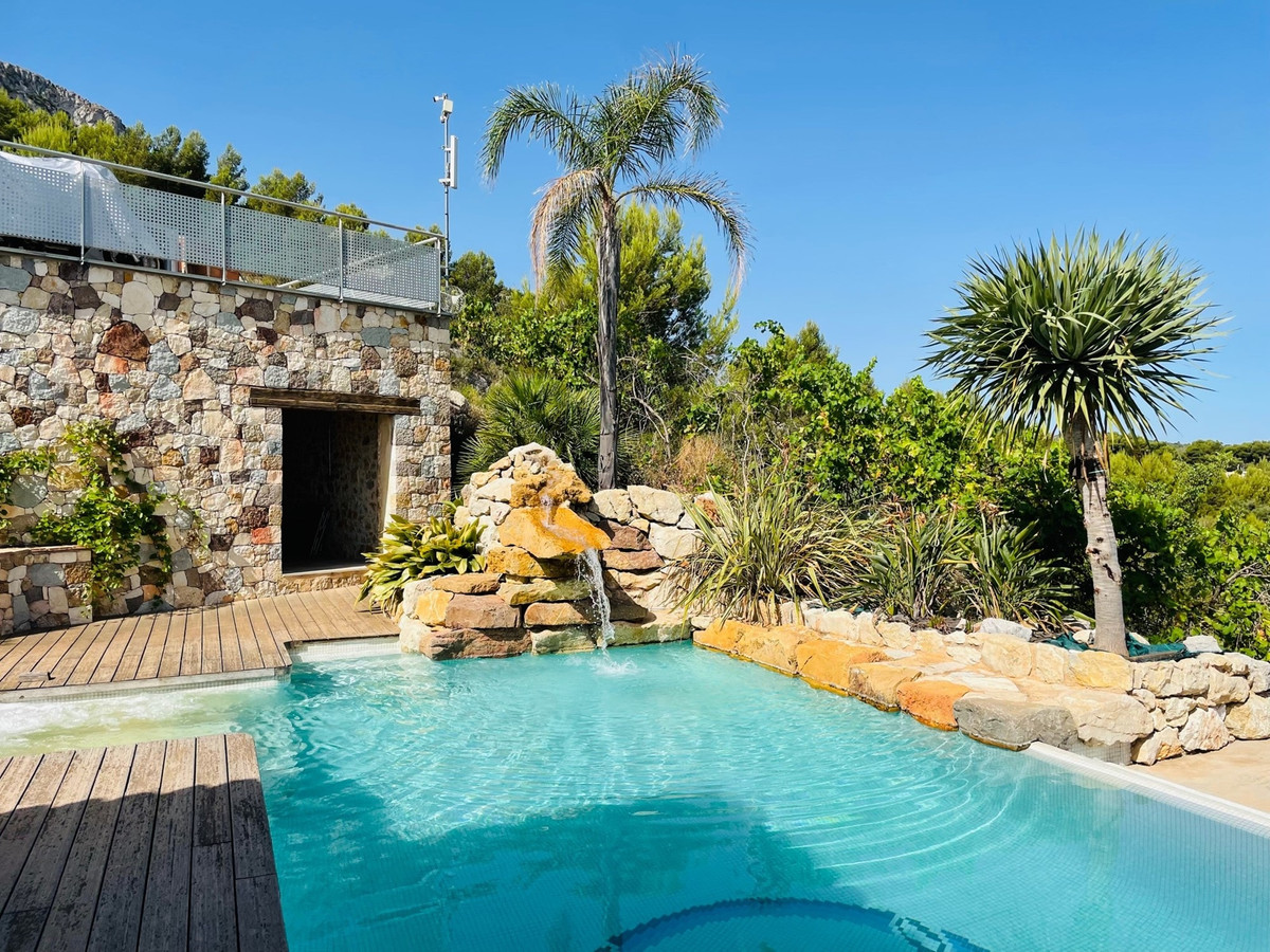 Se vende Villa - Chalet de 5 dormitorios en Costa Blanca, Alicante, España