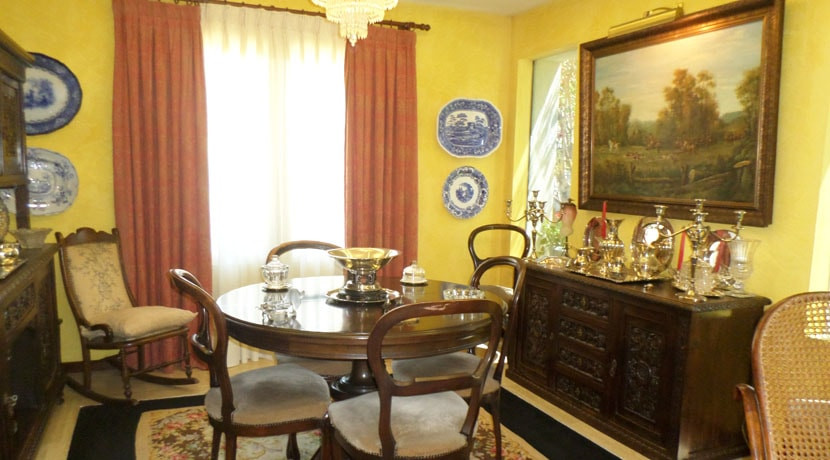 Se vende Villa - Chalet de 4 dormitorios en Costa Blanca, Alicante, España