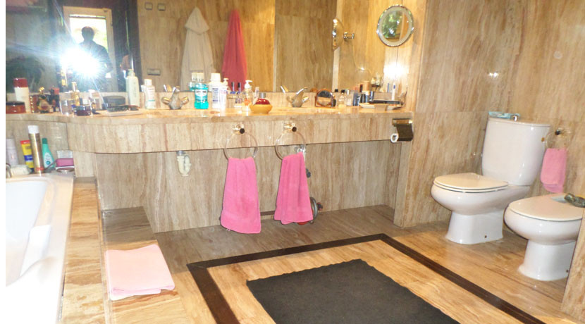 Se vende Villa - Chalet de 4 dormitorios en Costa Blanca, Alicante, España