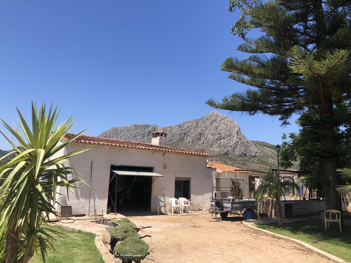 2 Bed Townhouse for sale in Ondara Costa Blanca, Alicante, Spain