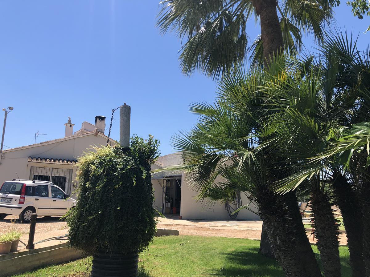 2 Bed Townhouse for sale in Ondara Costa Blanca, Alicante, Spain